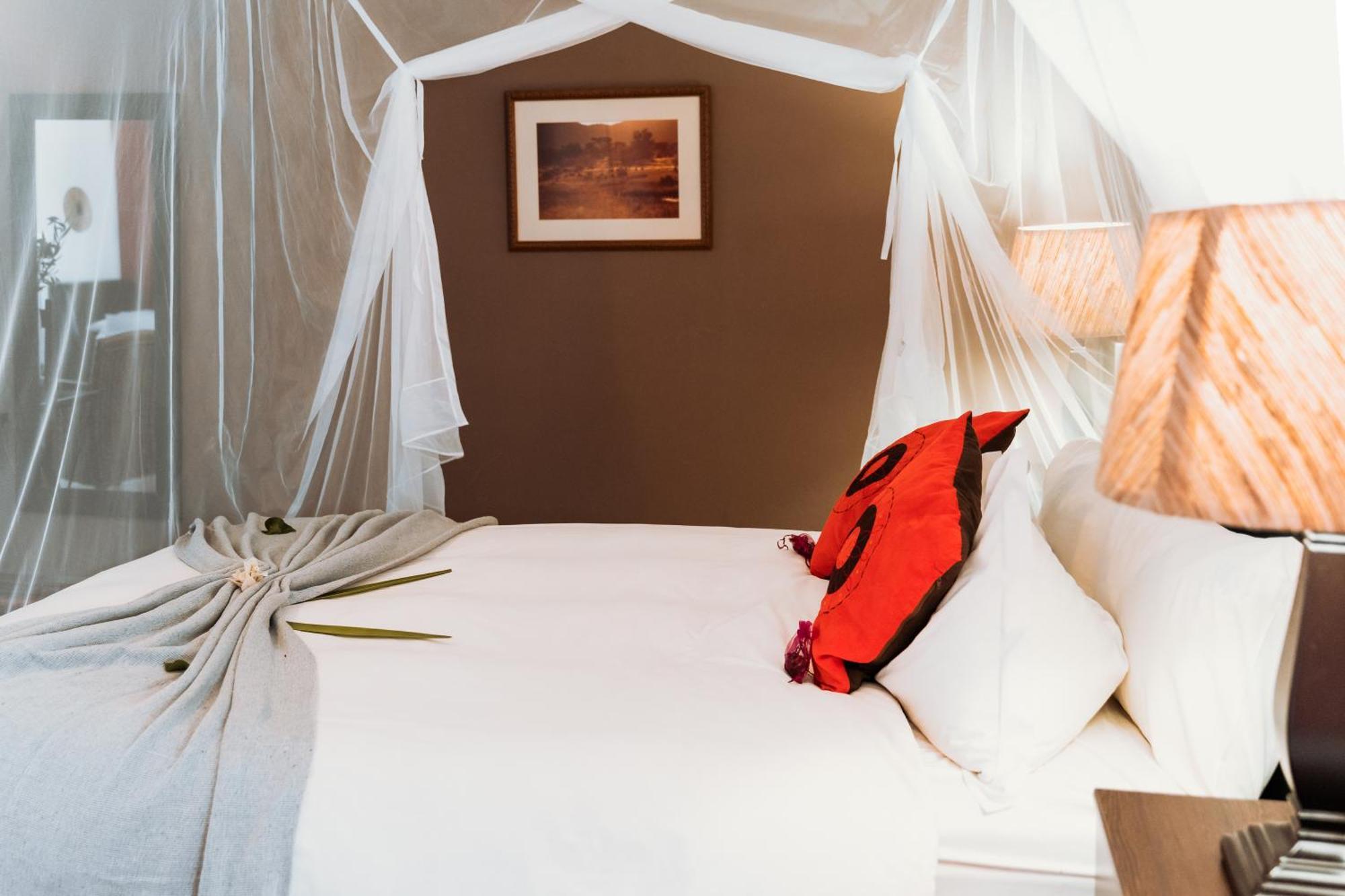 Gabus Safari Lodge Otavi Ngoại thất bức ảnh